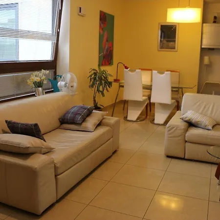 Center - Atelier Apartment