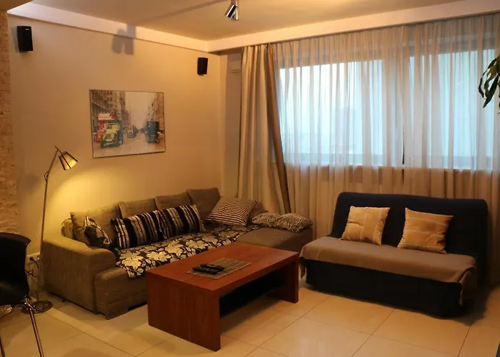 Center - Atelier Βαρσοβία