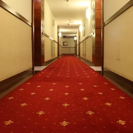 Center - Atelier 公寓 *