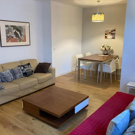 Center - Atelier * 华沙